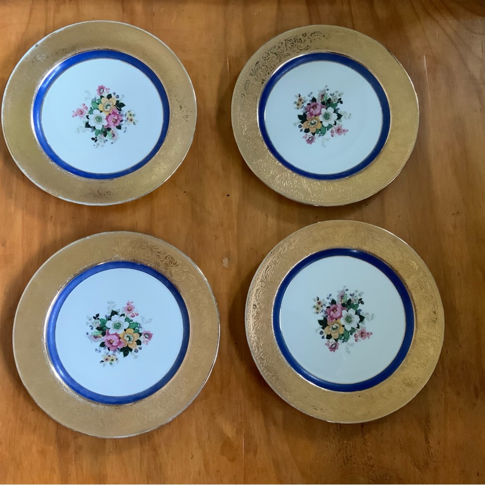 Elegant Gold and Blue Floral Dinner Plates